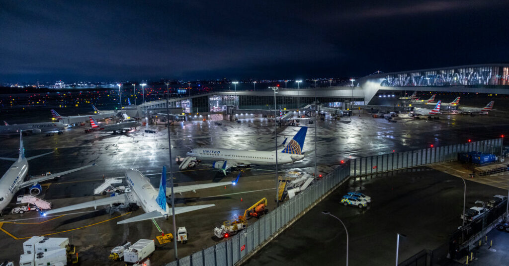 Sinkhole Keeps LaGuardia Runway Closed for a 3rd Day, Causing Delays