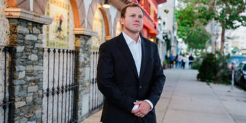 Fan A.I. Videos Help Long Shot Break Through in L.A. Mayor’s Race