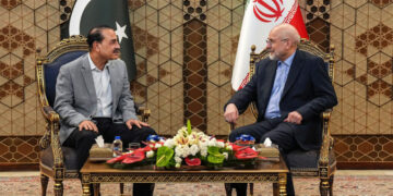 Iran and U.S. Officials Signal Progress as Cease-Fire Hangs in Balance
