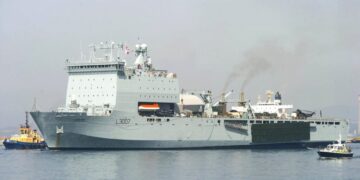 Britain Preparing for Mission That Could Clear Strait of Hormuz