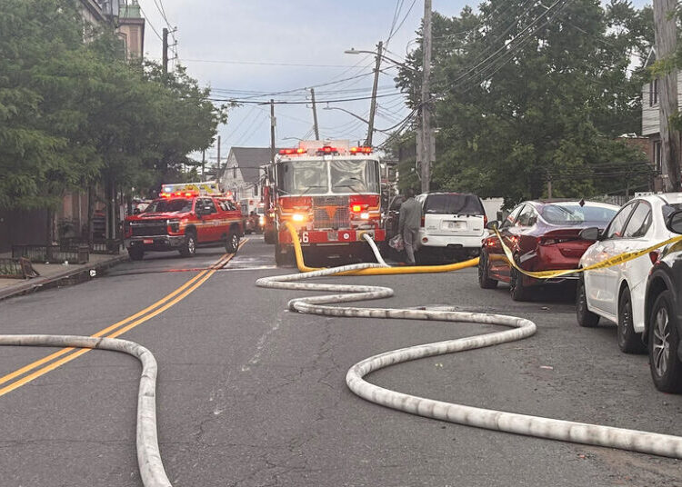 Shipyard Worker Killed and Dozens Injured in Staten Island Blasts