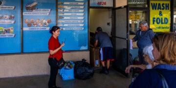 Food, Flashlights and Fans: Floridians Step Up Aid to Cuban Relatives