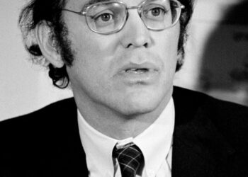 Rafe Pomerance, the Paul Revere of Climate Change, Dies at 79