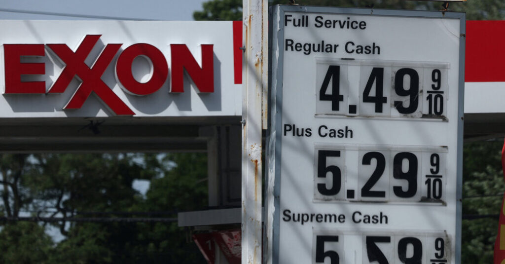 Oil Prices Fall on News of Possible Iran Deal