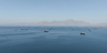 Even After a Strait of Hormuz Deal, Moving 1,500 Ships Won’t Be Easy