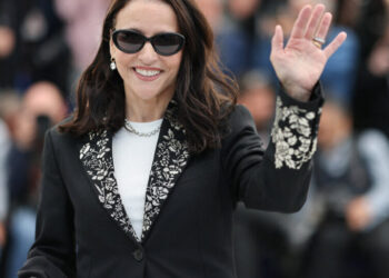Julia Louis-Dreyfus to Make Broadway Debut in ‘Other Desert Cities’
