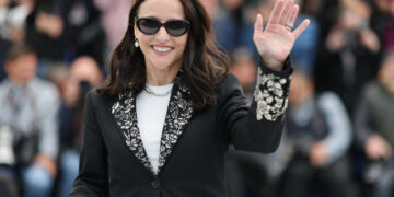 Julia Louis-Dreyfus to Make Broadway Debut in ‘Other Desert Cities’