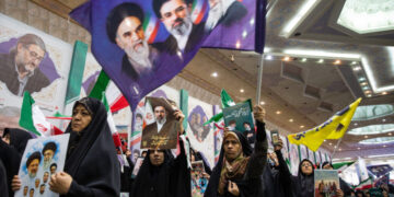 Iran Threatens to Renew Strikes Against U.S. Amid Push for Diplomatic Deal