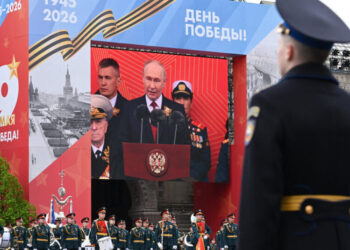 High-Level British Spy Warns of Expanding Russia Threat