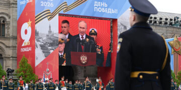 High-Level British Spy Warns of Expanding Russia Threat