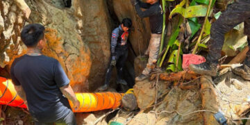 Rescuers in Laos Scramble to Reach 7 People Trapped in Flooded Cave