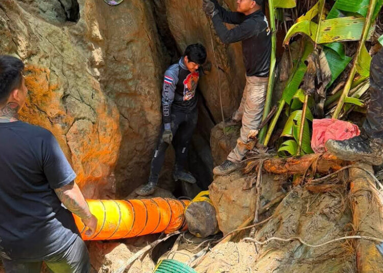 Rescuers in Laos Scramble to Reach 7 People Trapped in Flooded Cave