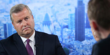 BP’s Former Chair Vows to Fight His Ousting