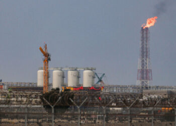 Global Supply Shortages Deepen, Threatening Jobs and Growth