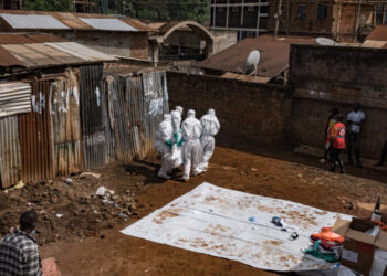 Uganda Closes Border With Congo Over Ebola Fears
