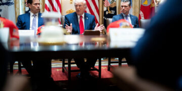Trump Threatens Oman Over the Strait, Then Says, ‘They’ll Be Fine.’