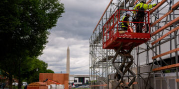Diesel Fuel Spilled on National Mall During 250th Event Setup