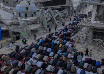Across the Middle East, Muslims Mark Eid Amid War and Crisis