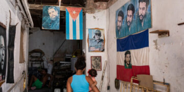 News of U.S. Indictment Slow to Reach Cubans Waiting for a Breakthrough