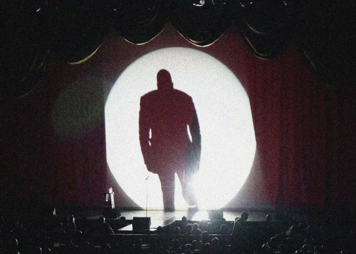 3 Stand-Up Comedians Who Walked Off Stage Mid-Show (and Why)