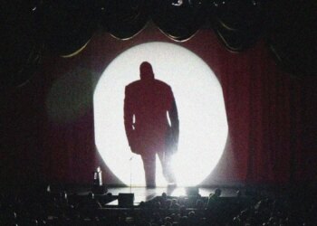 3 Stand-Up Comedians Who Walked Off Stage Mid-Show (and Why)