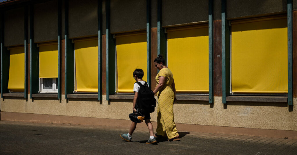 As Climate Change Extends Europe’s Heat Season, Schools Bake