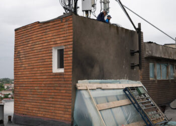 A Big Bang, a Fire and Panic as War Enters Romanian Homes