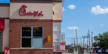 Chick-fil-A Bilked for $80,000 in Fake Mac-and-Cheese Refunds, Police Say