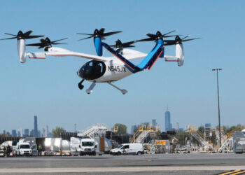 An Air Taxi Lands in Manhattan, but You Can’t Fly in It Yet