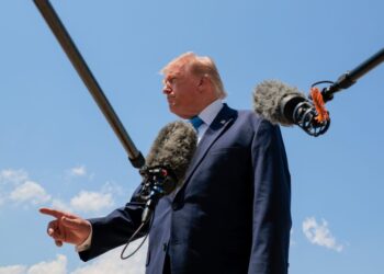 To save the midterms, Trump needs victory in Iran