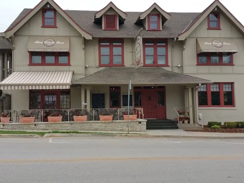 red circle inn