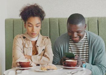 No Sparks on the First Date? 6 Reasons You Should Still Go on a Second One.