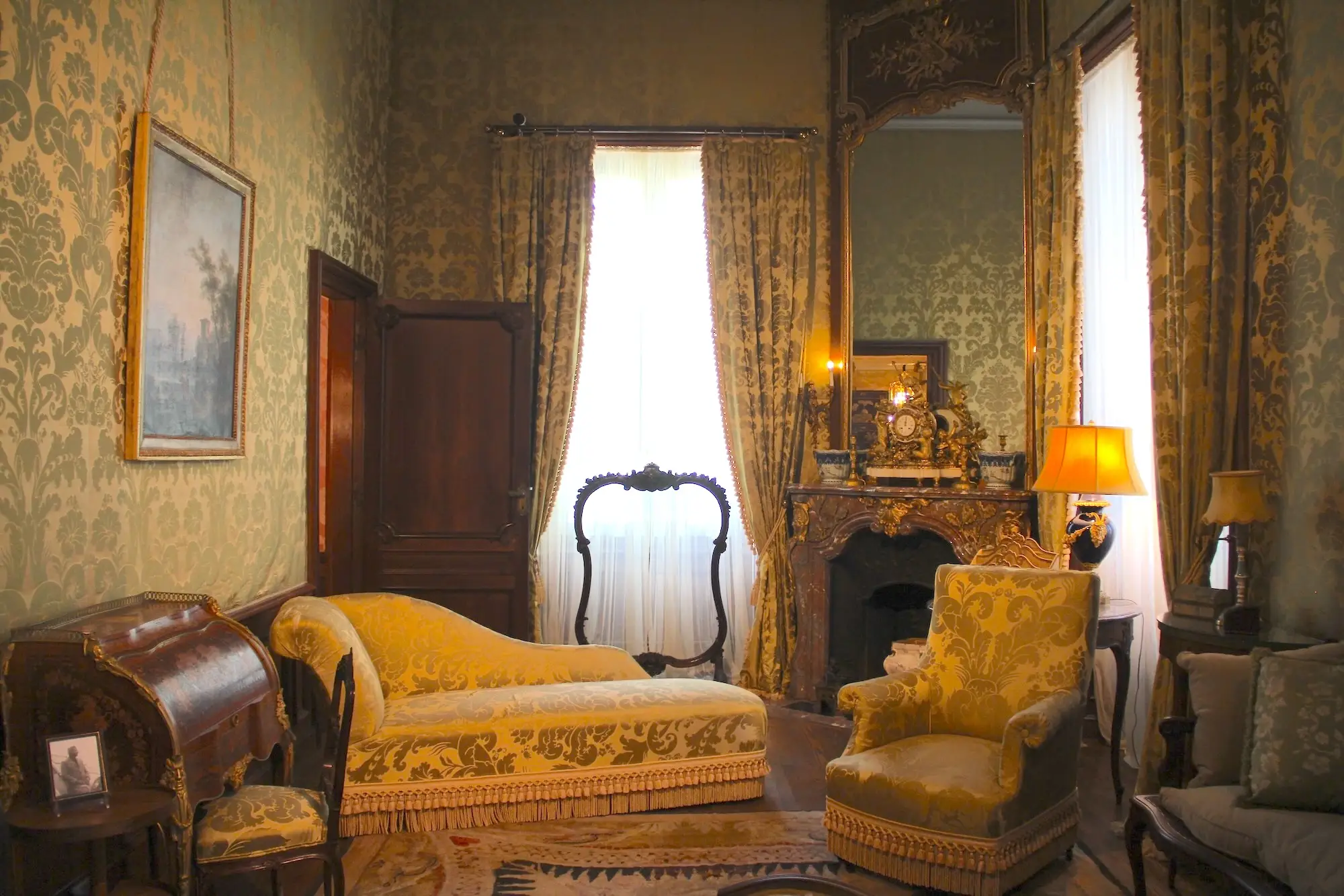The guest sitting room at Marble House.