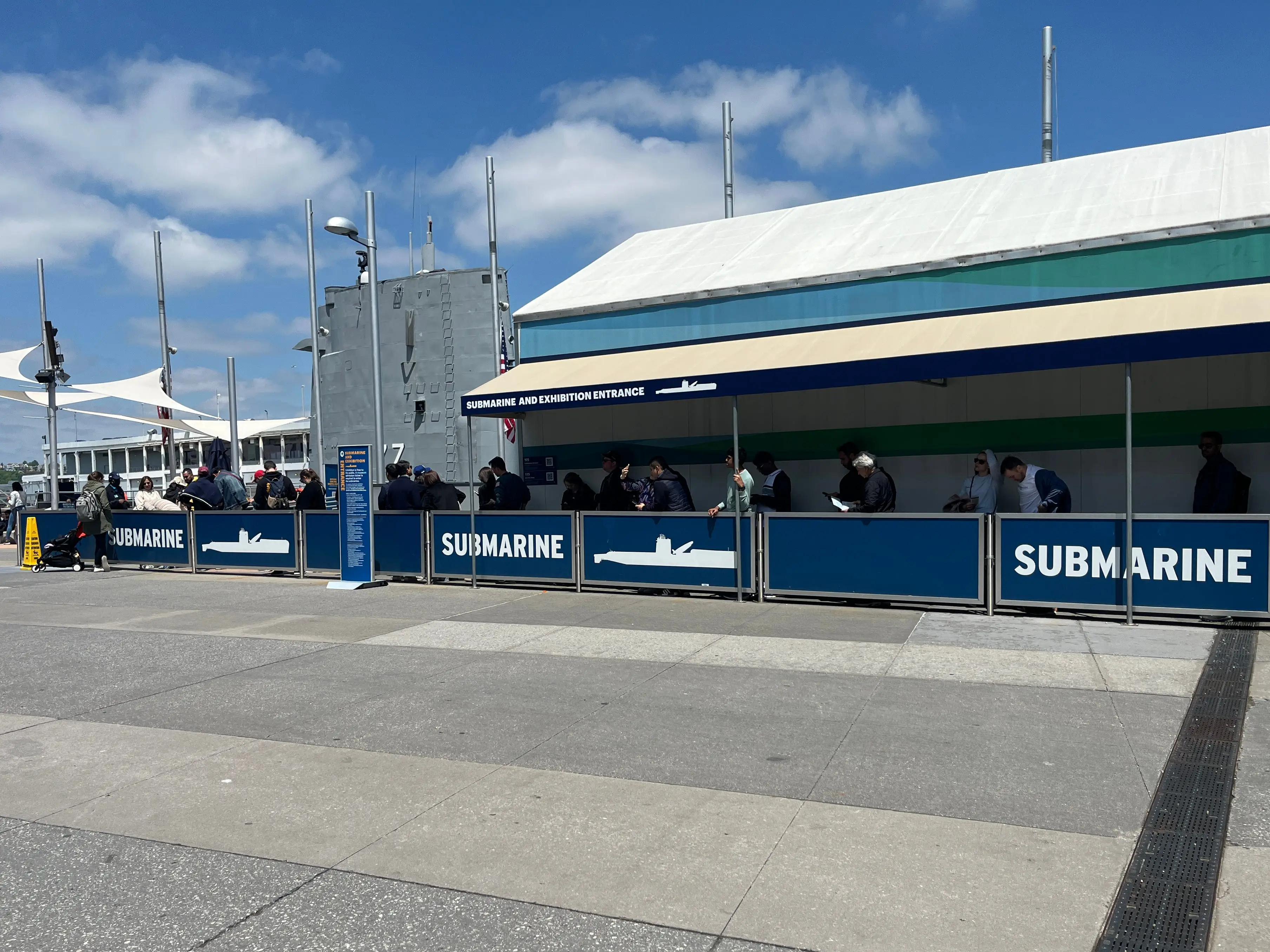 The line to enter the USS Growler.