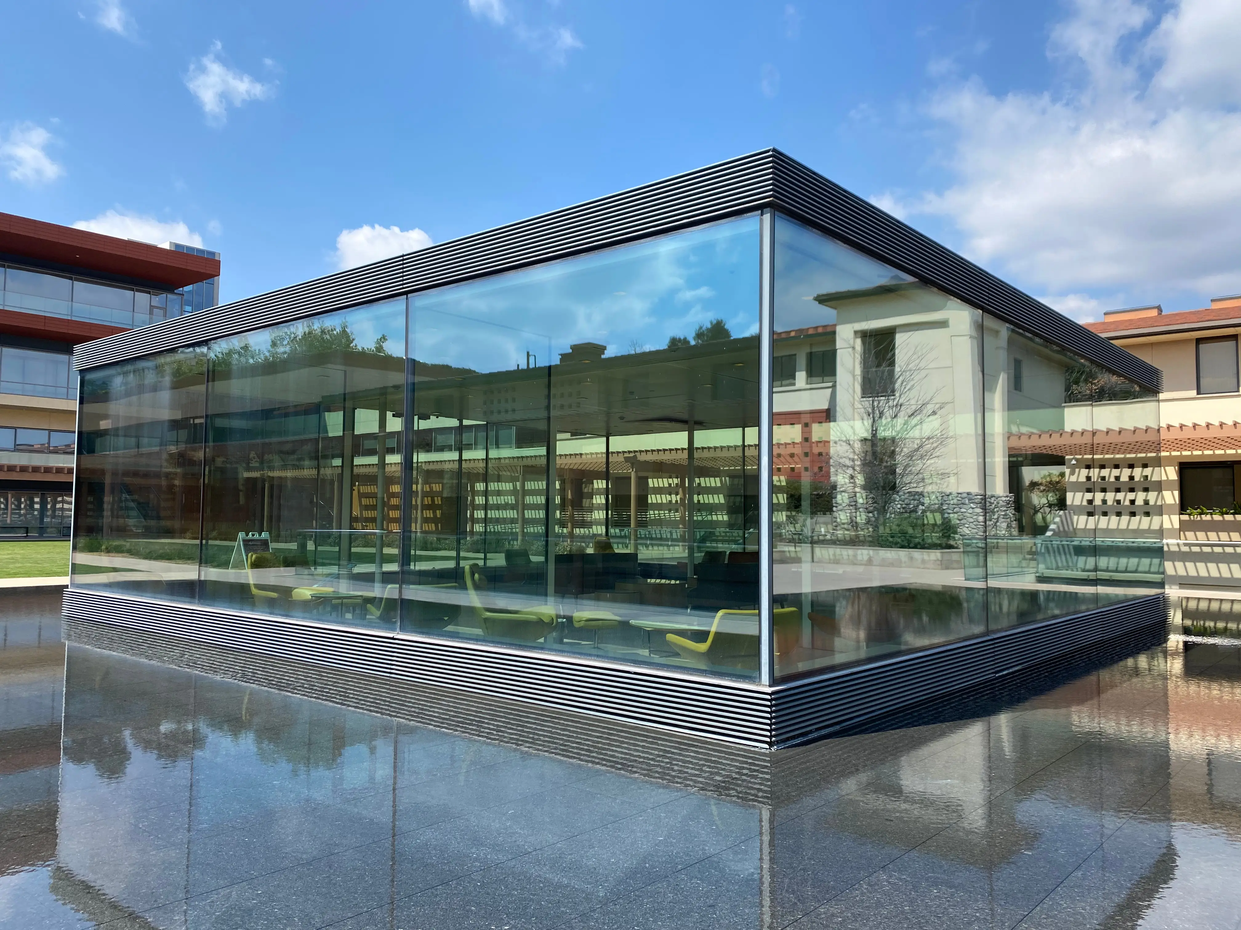claremont mckenna college