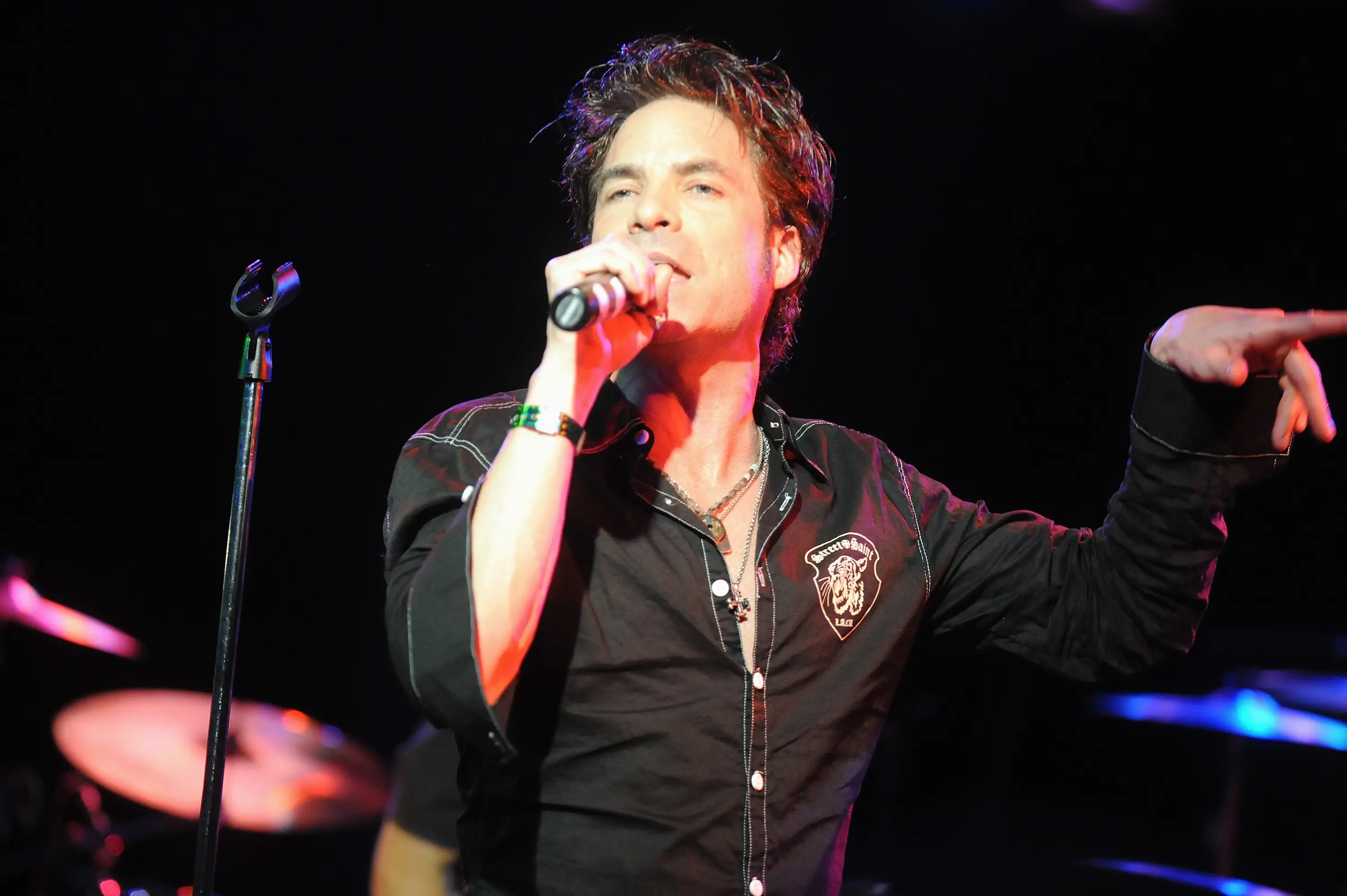 Pat Monahan of Train performs in 2008.
