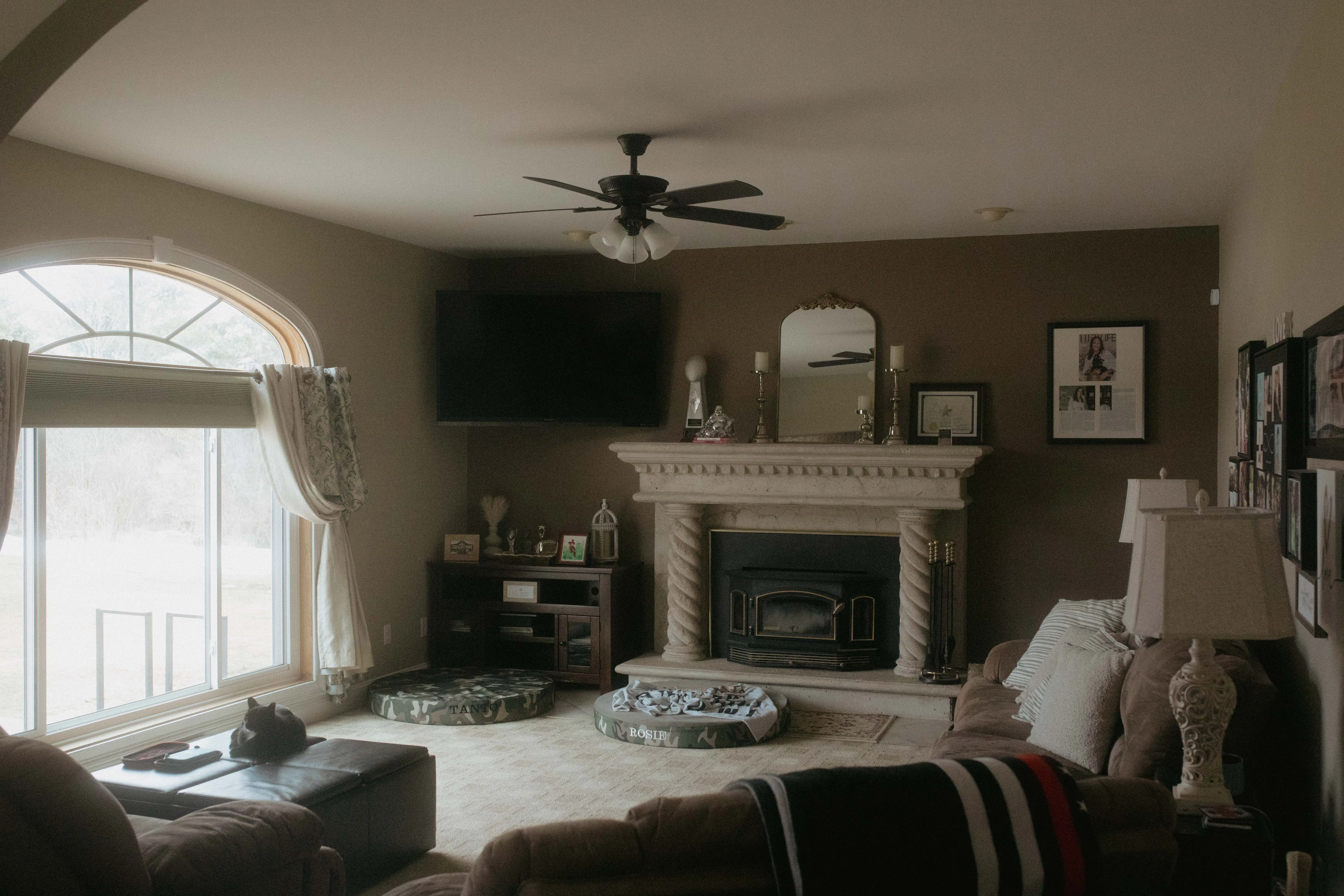 Jene Sena's living room in a multigenerational home