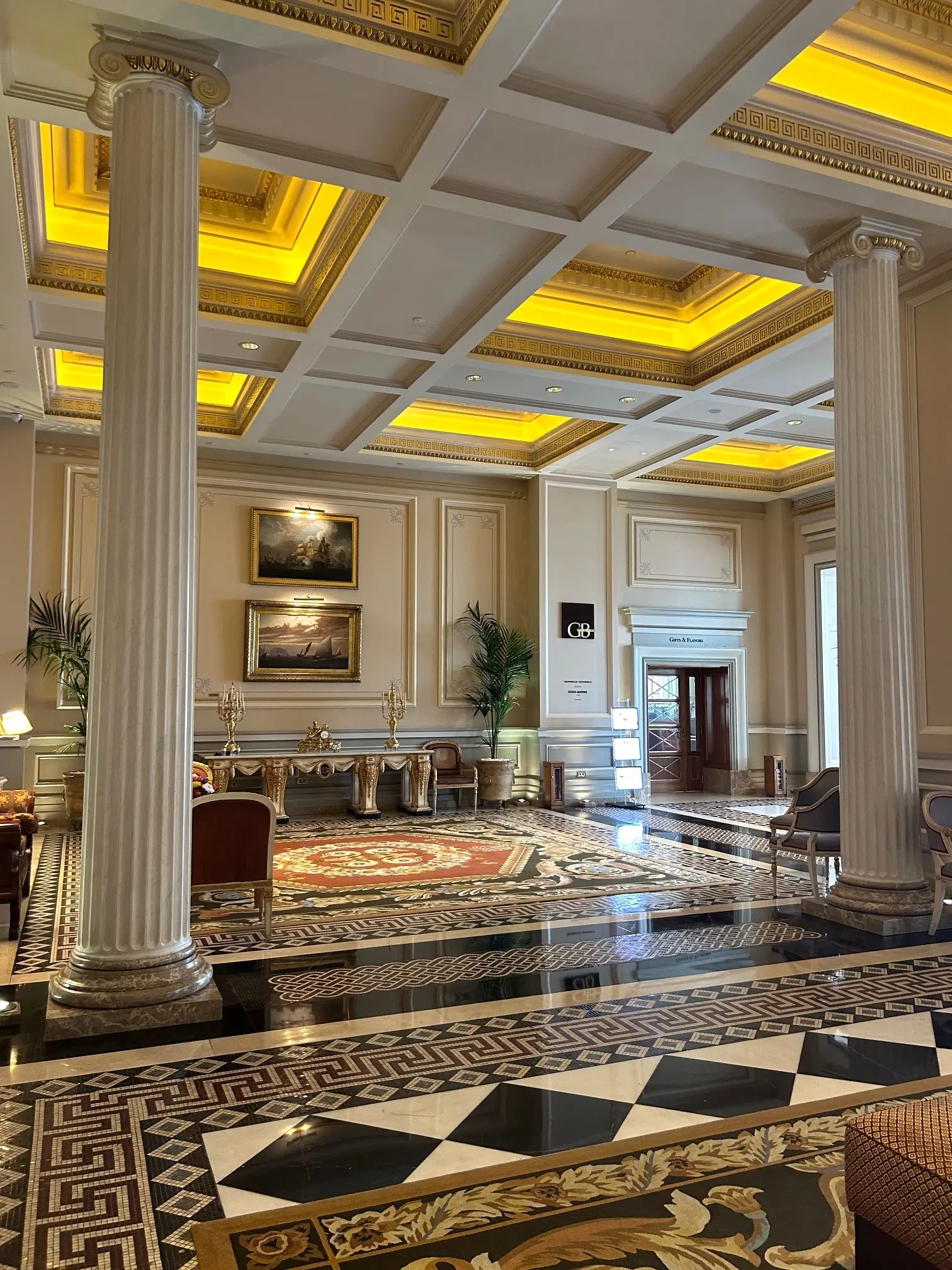 The lobby of Hotel Grande Bretagne