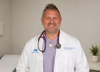 I’m a doctor and was spending around $3,000 a month on alcohol. I’ve been sober for 8 years and am helping others do the same.