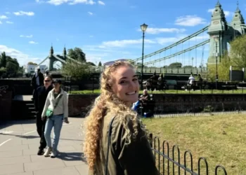 I left my life in New York to move to London with my husband. The financial trade-offs made it the best decision for us.