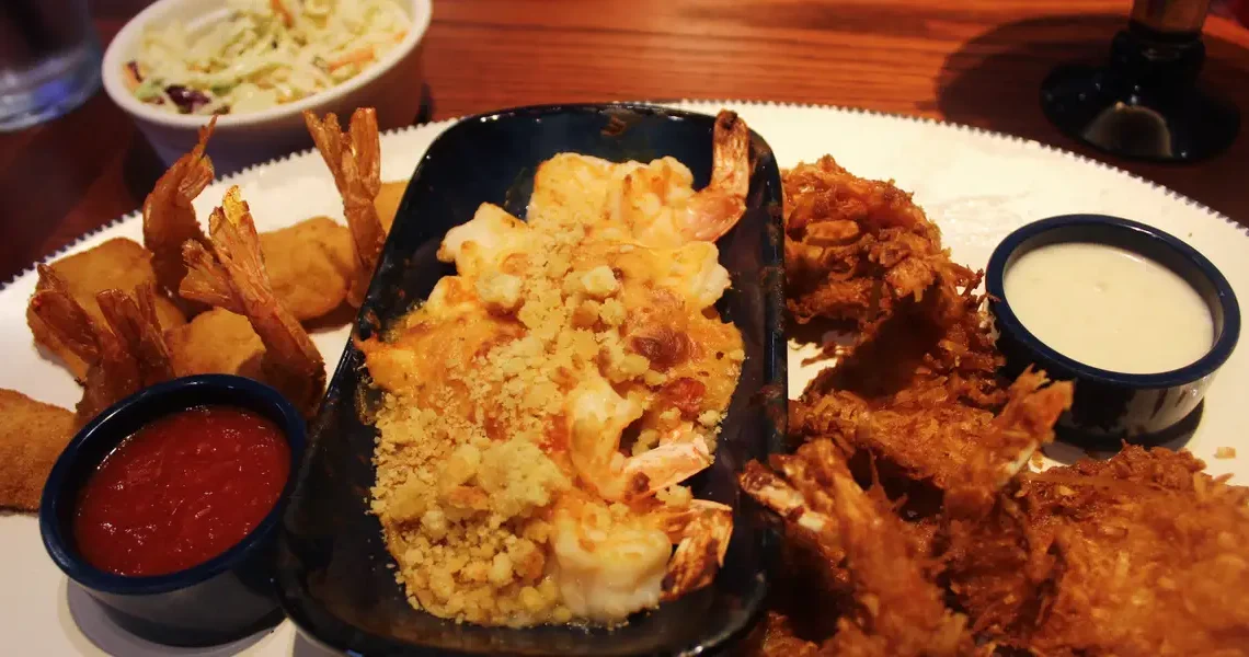 I tried Red Lobster’s Endless Shrimp, which once contributed to the chain’s bankruptcy. It’s still an unbeatable deal.