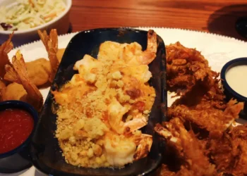 I tried Red Lobster’s Endless Shrimp, which once contributed to the chain’s bankruptcy. It’s still an unbeatable deal.