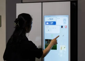 Samsung is quietly loading up your appliances with AI