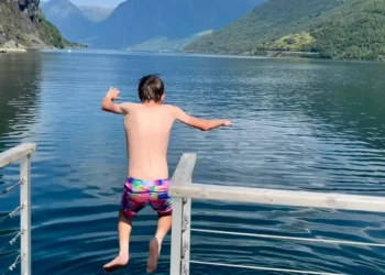 I spent almost $300 to rent a private floating sauna in Norway. It turned out to be the highlight of our family trip.