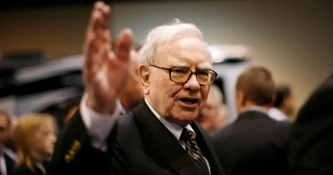 I was in the room when Warren Buffett gave a surprise interview at Berkshire’s annual conference. The mood swung from excited to gloomy, then hopeful.