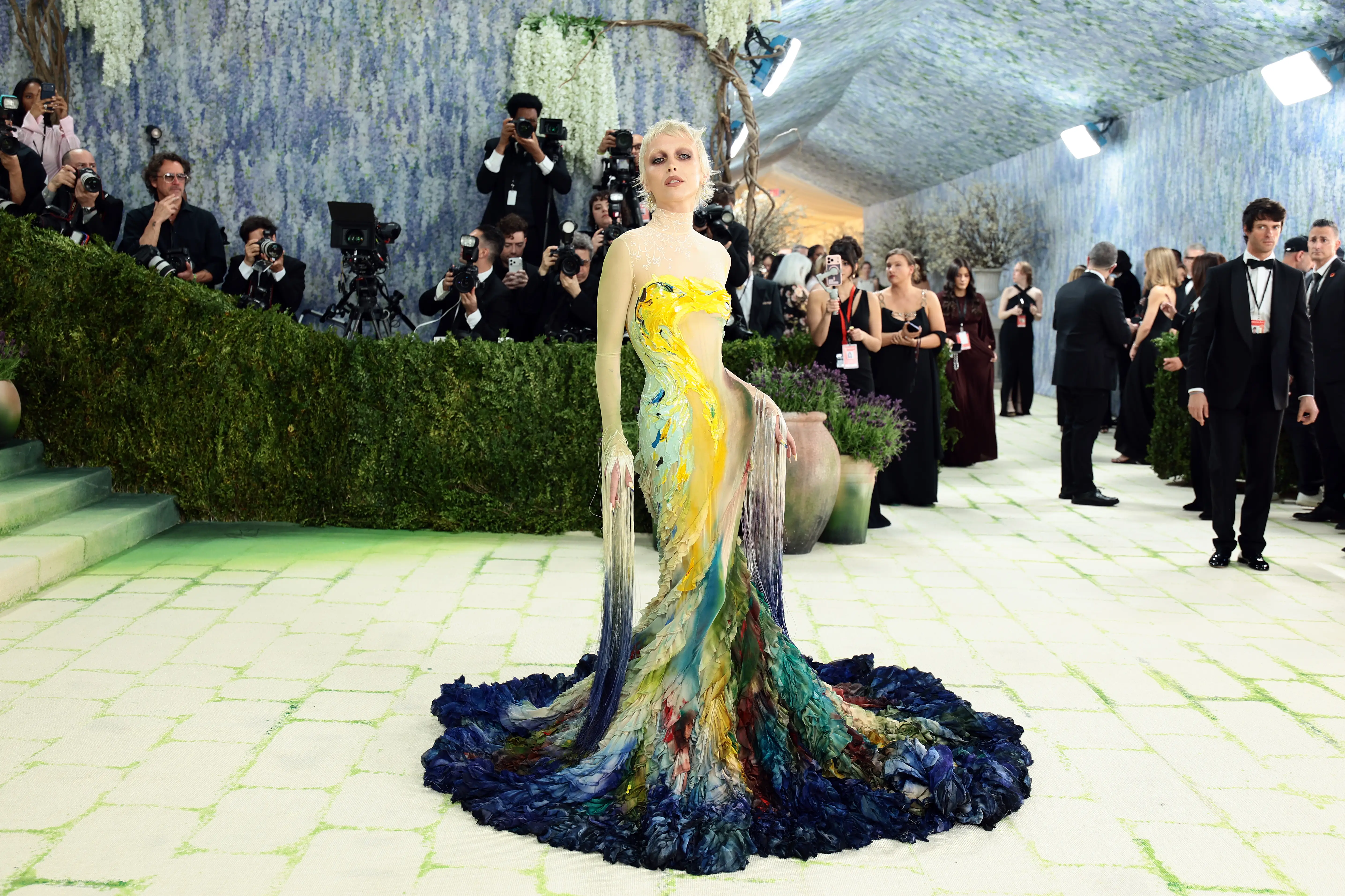 Emma Chamberlain at the 2026 Met Gala.