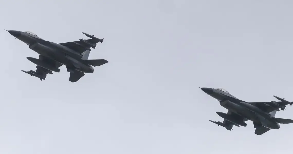 Ukraine’s future F-16 fighter pilots are learning to fly without GPS as Russian jamming complicates air combat