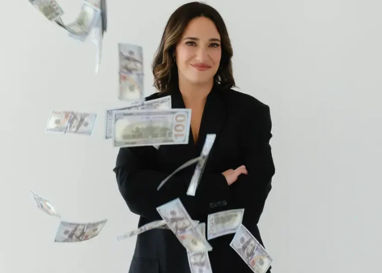I racked up $20,000 in debt before 25. When I finally told my fiancé, his reaction shocked me.