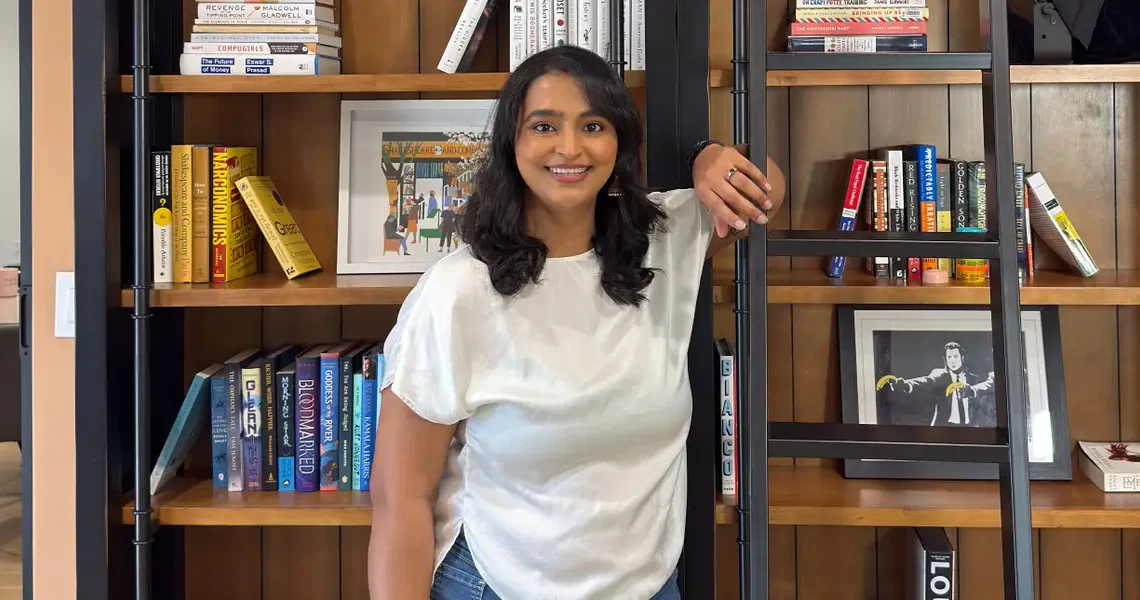 An Amazon worker balanced her day job and side hustle without burning out. She got laid off and had a backup plan.