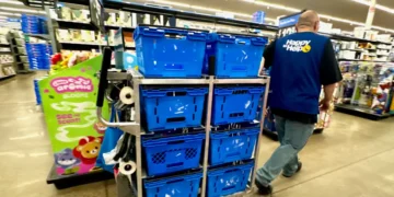 Walmart changes cart rules for workers filling pick-up orders after safety concerns